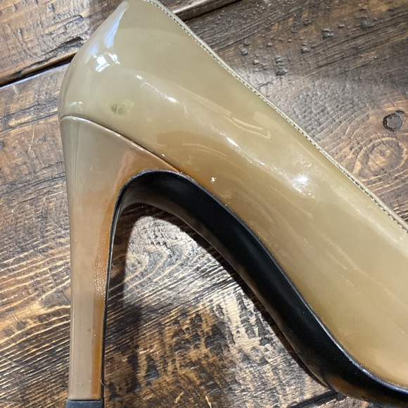 Gucci heels smoke grey 8+ authentic - Picture 7 of 12